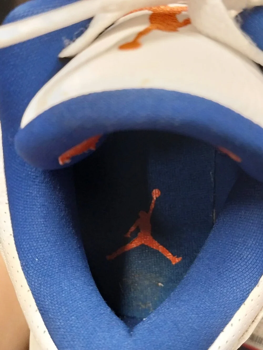 Retro Jordan 3 Cements Knicks Size 9